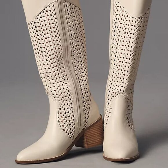 NEW KELSI DAGGER Echo Crochet High Shaft Boots in shell for women 825 8j4 - Picture 3 of 16